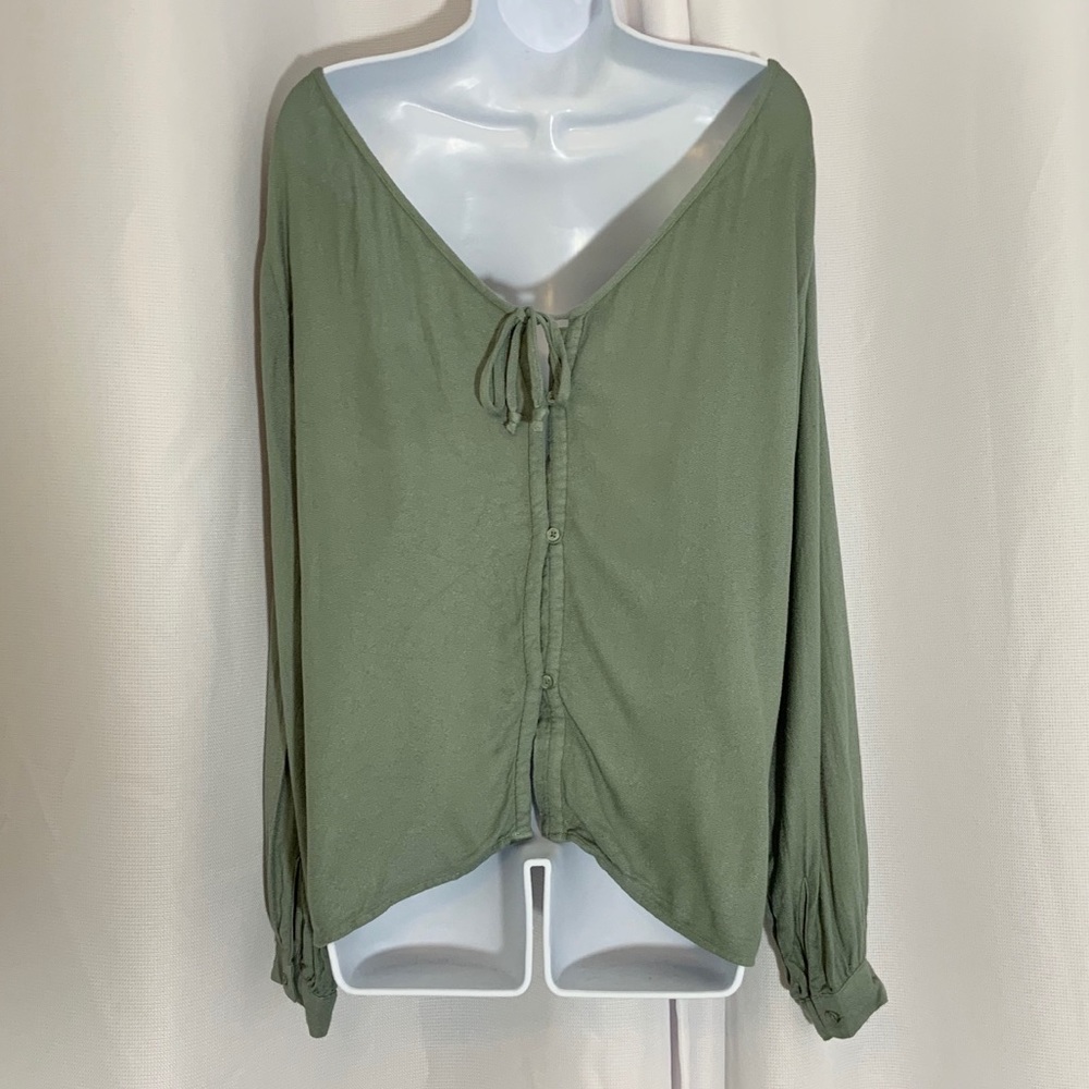 ANTHROPOLOGIE CLOTH & STONE SAGE GREEN BUTTON DOWN